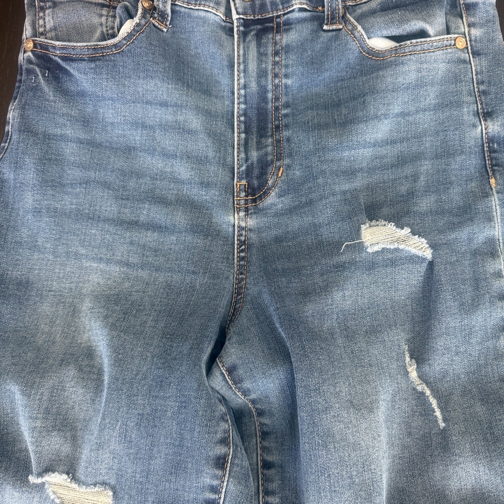 Kendall + Kylie Distressed Skinny Jeans Size 11/30 Medium Wash Denim